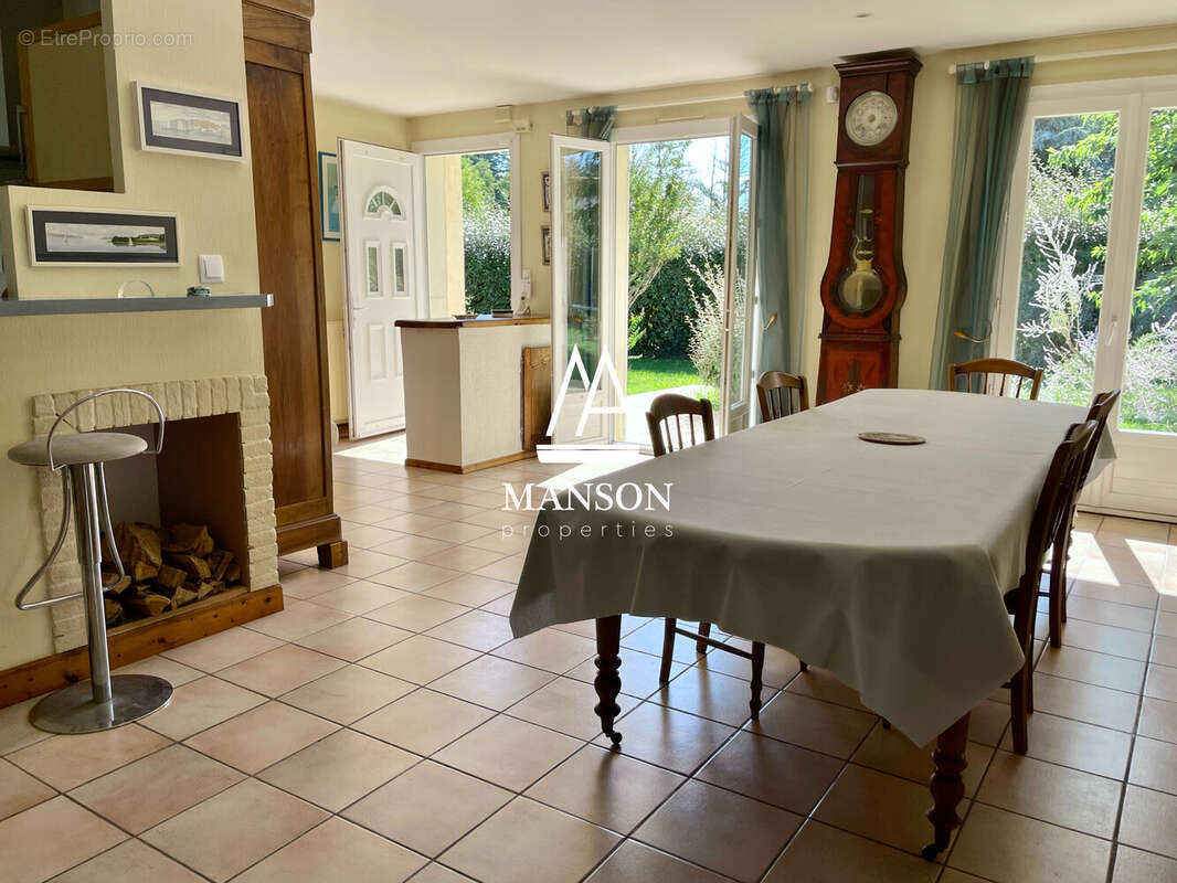 Maison à ARTIGUES-PRES-BORDEAUX