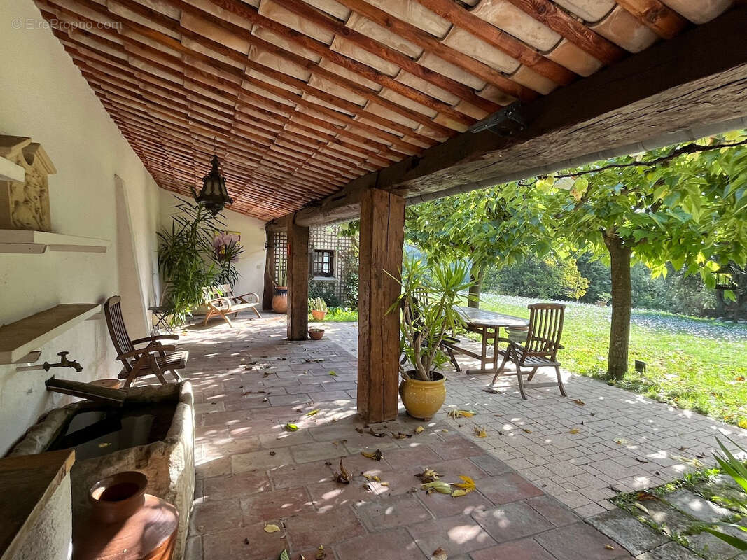 Maison à SAINT-VALLIER-DE-THIEY