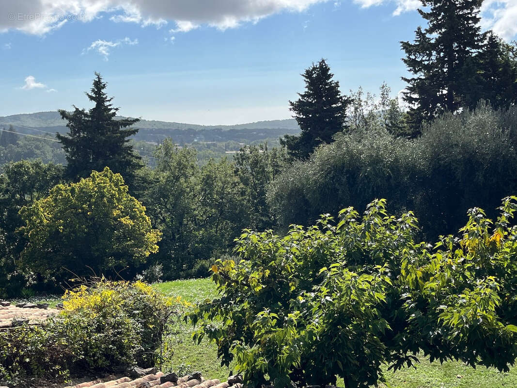 Maison à SAINT-VALLIER-DE-THIEY