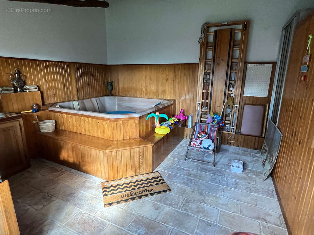 Maison à SAINT-VALLIER-DE-THIEY