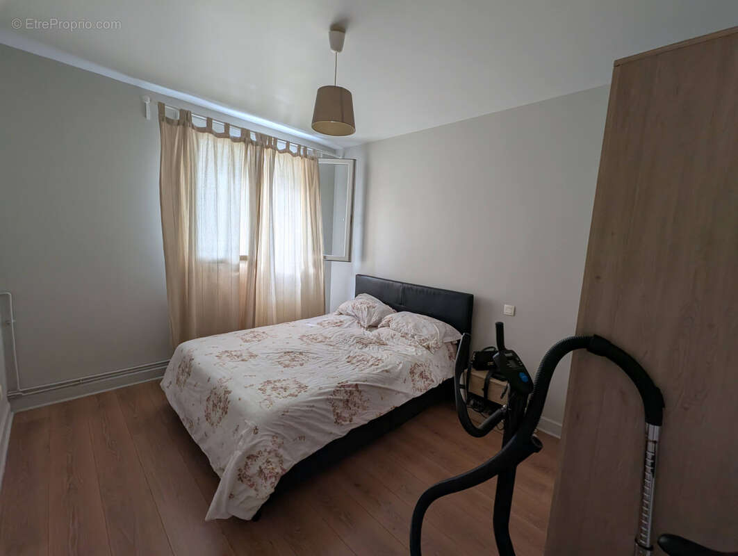 Appartement à FONTAINE