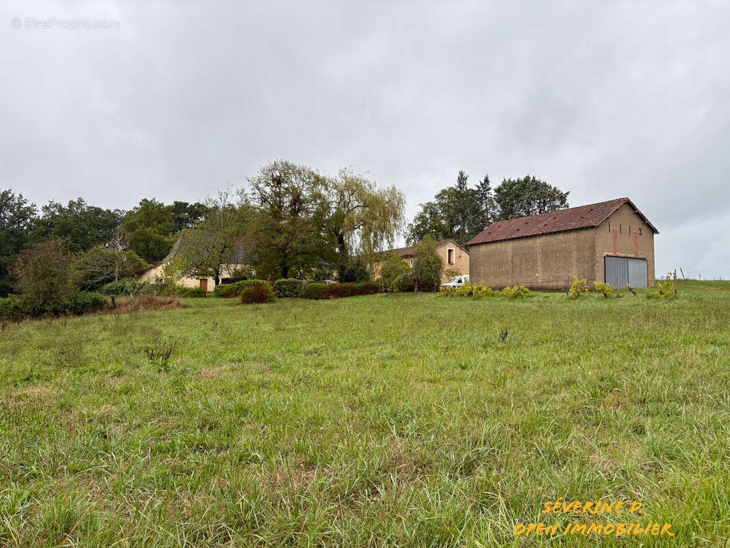 Maison à VEYRINES-DE-VERGT