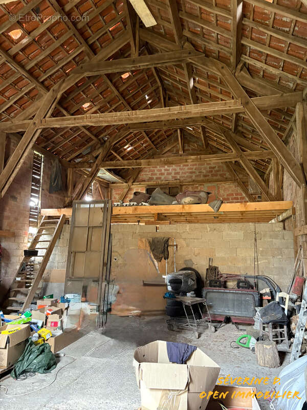 Maison à VEYRINES-DE-VERGT