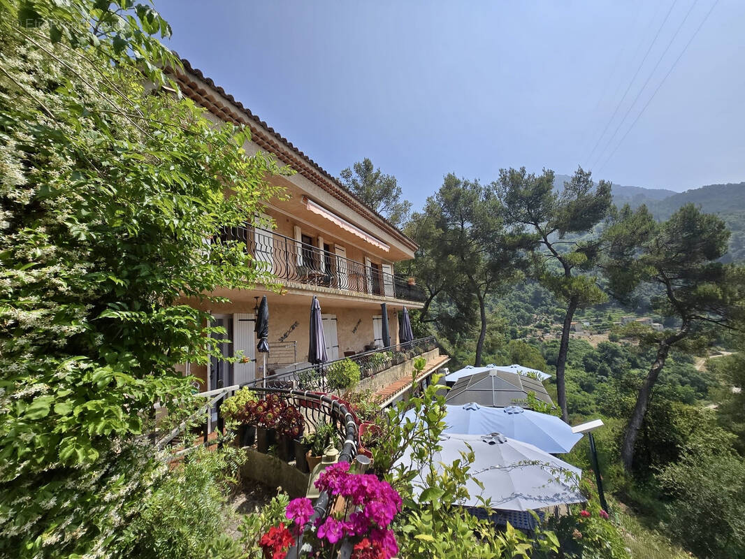 Appartement à MENTON