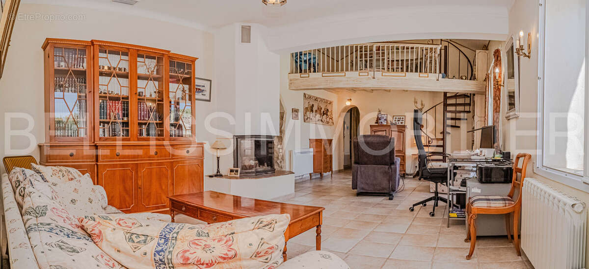 Maison à MAUSSANE-LES-ALPILLES