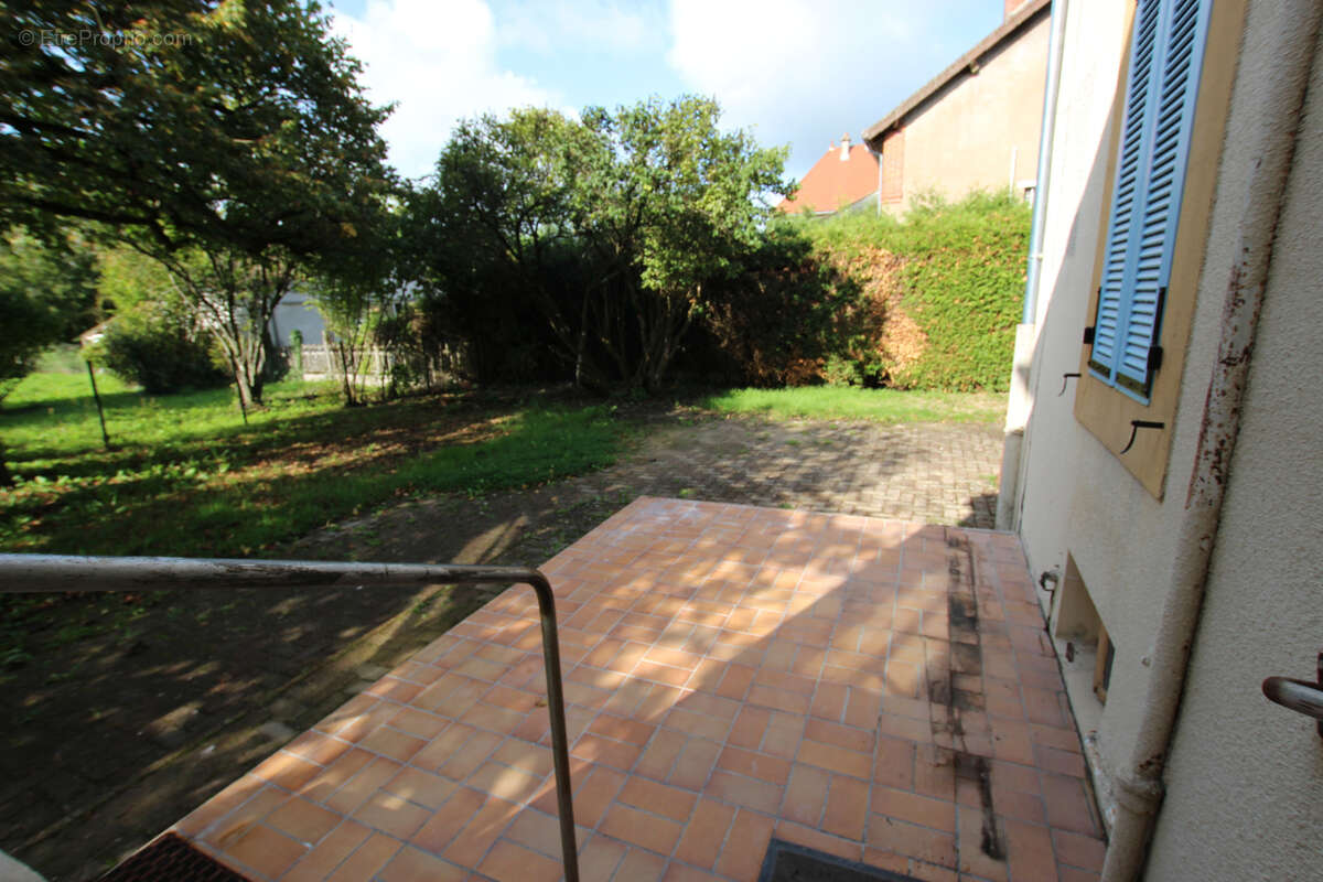 Maison à SAINT-FORGEOT