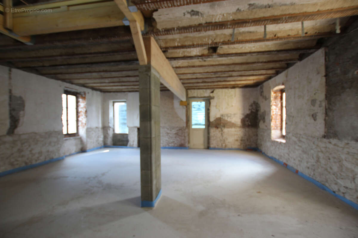 Maison à SAINT-FORGEOT