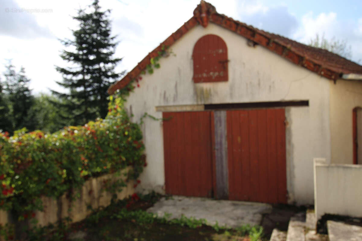 Maison à SAINT-FORGEOT