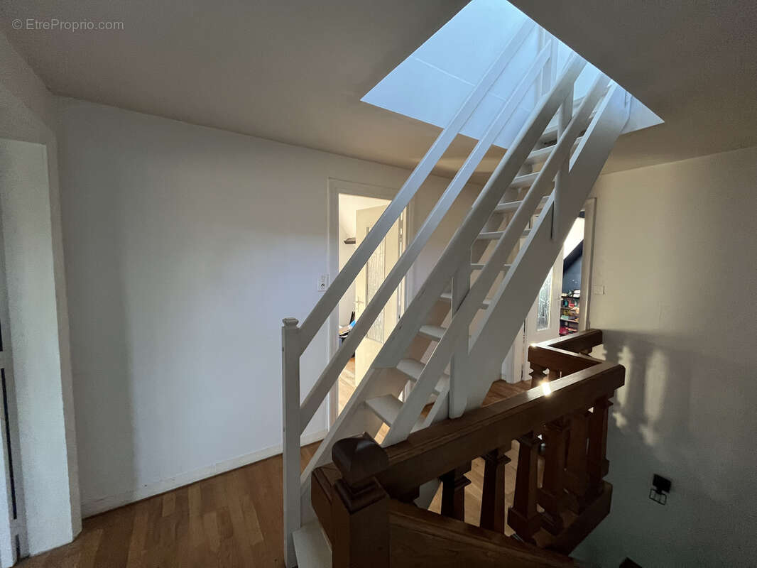 Maison à AVESNES-LES-AUBERT