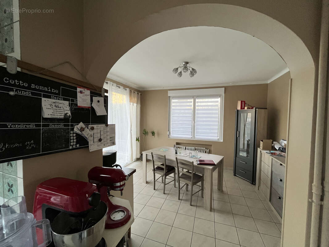 Maison à AVESNES-LES-AUBERT