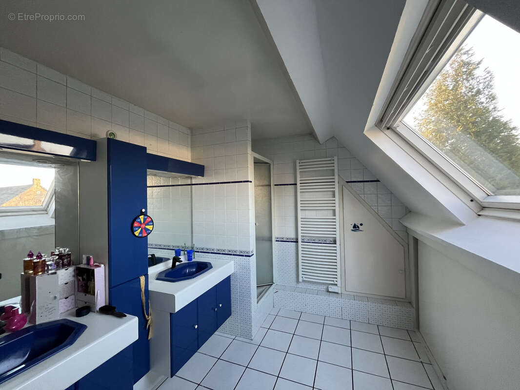 Maison à AVESNES-LES-AUBERT