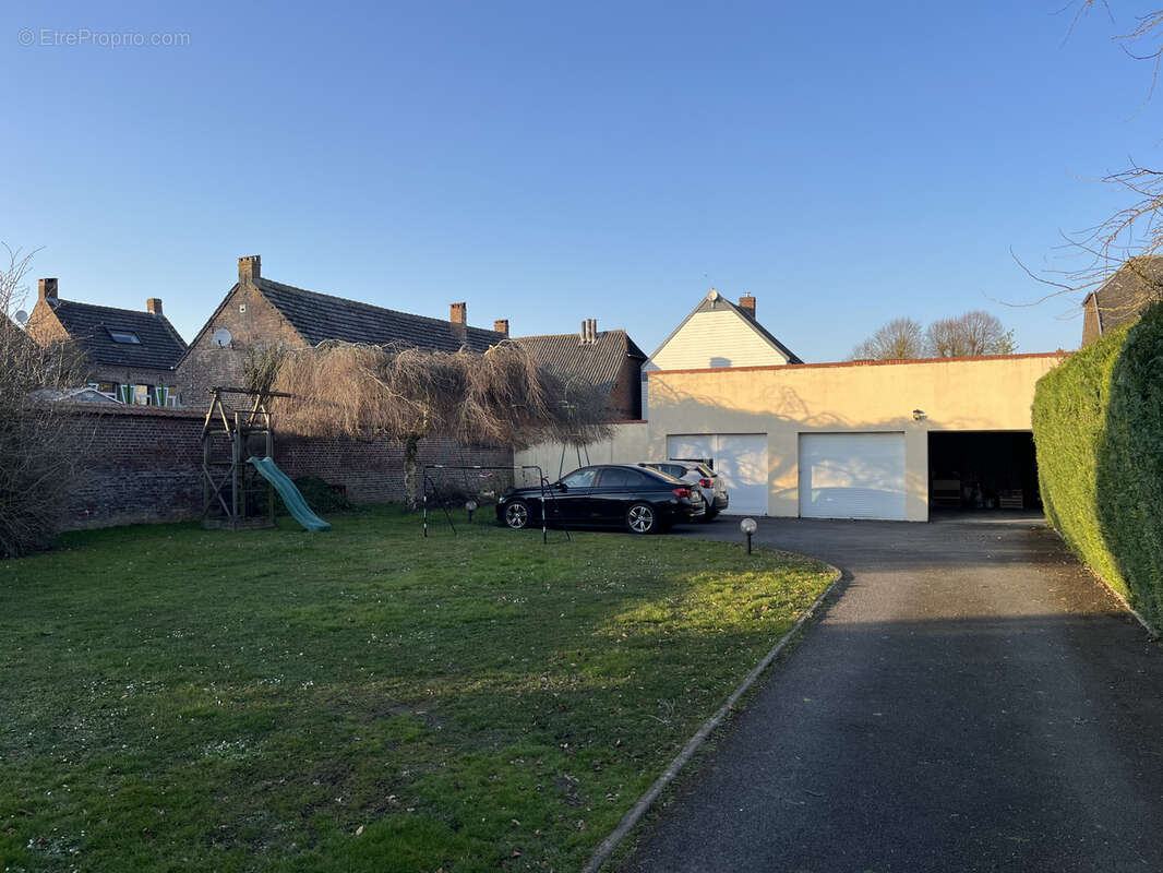 Maison à AVESNES-LES-AUBERT