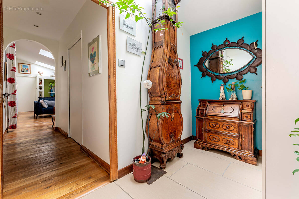 Appartement à FONTAINES-SUR-SAONE