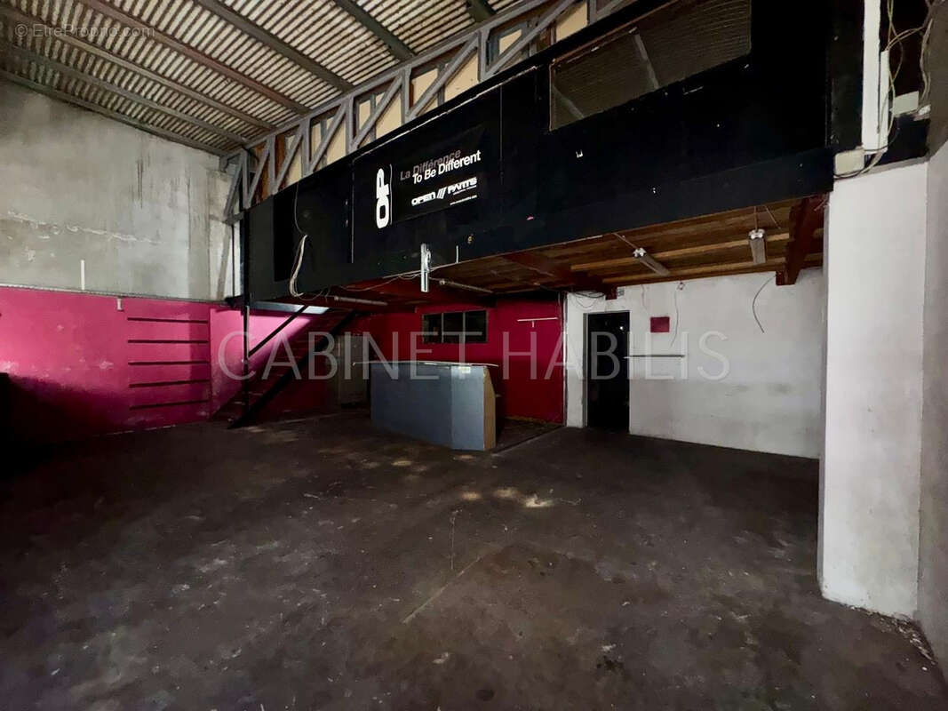 Commerce à SAINT-LEU