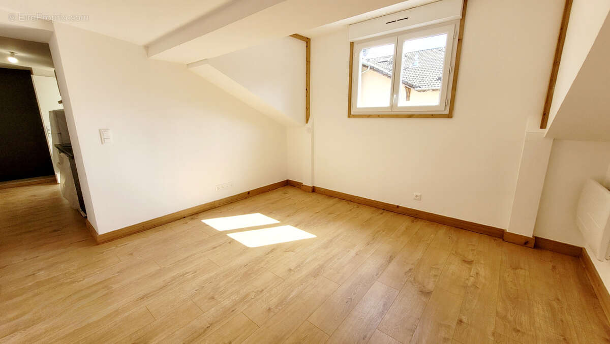 Appartement à AIX-LES-BAINS
