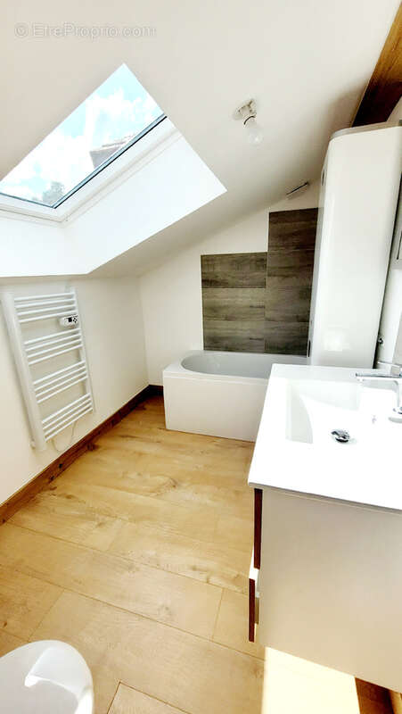 Appartement à AIX-LES-BAINS