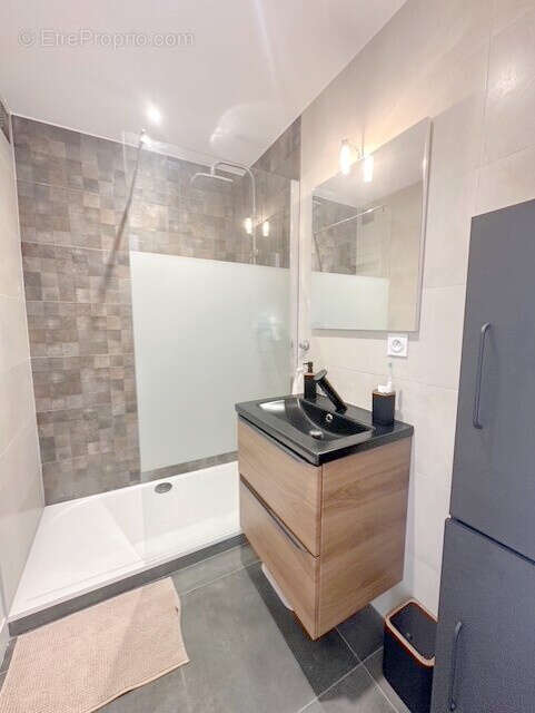 Appartement à MAUGUIO