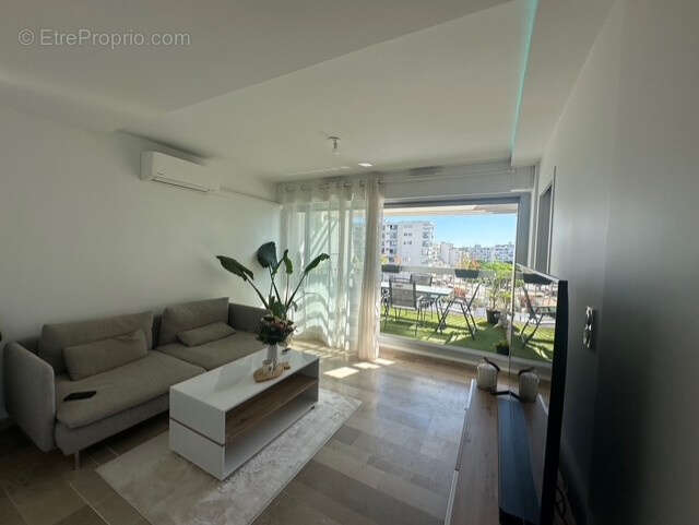 Appartement à MAUGUIO