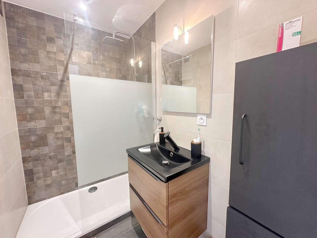 Appartement à MAUGUIO