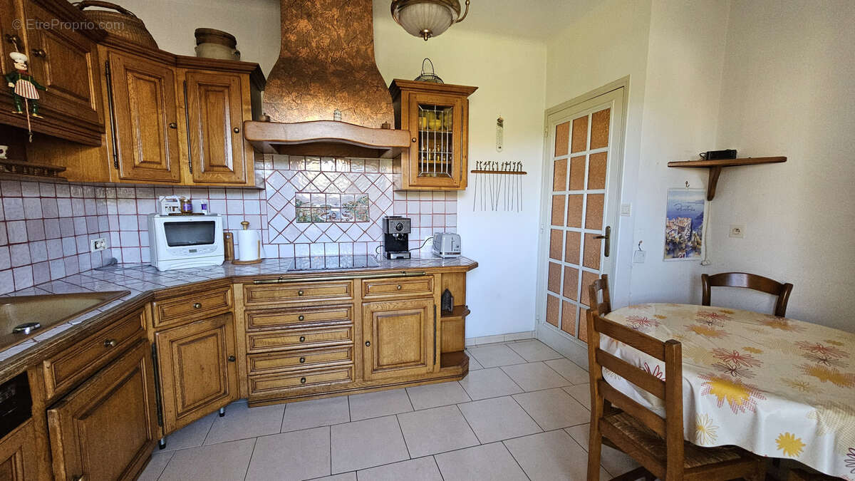 Maison à SAINT-GILLES