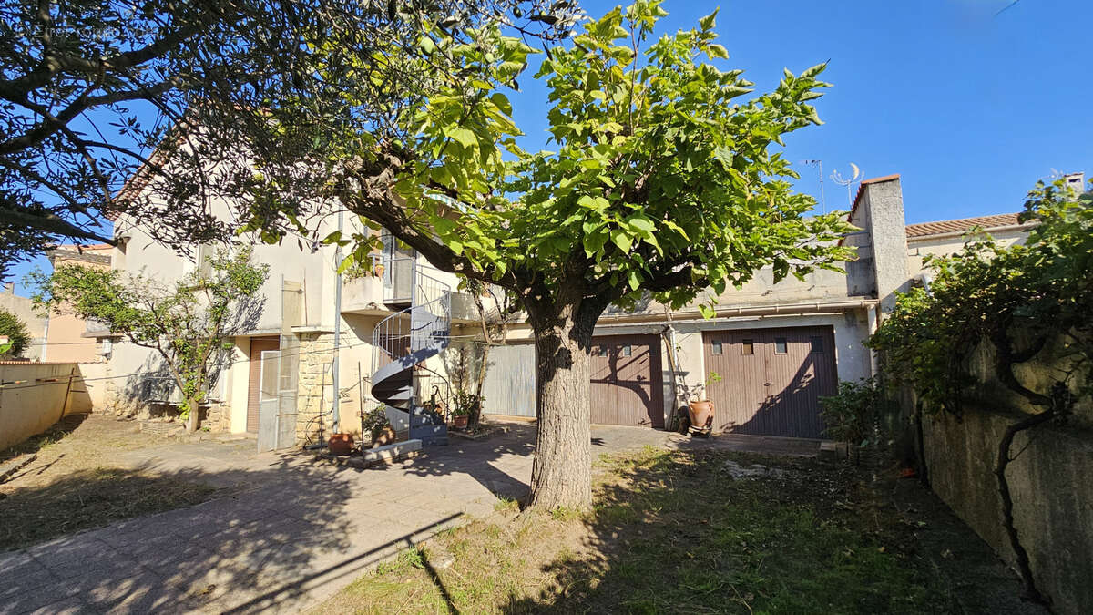 Maison à SAINT-GILLES