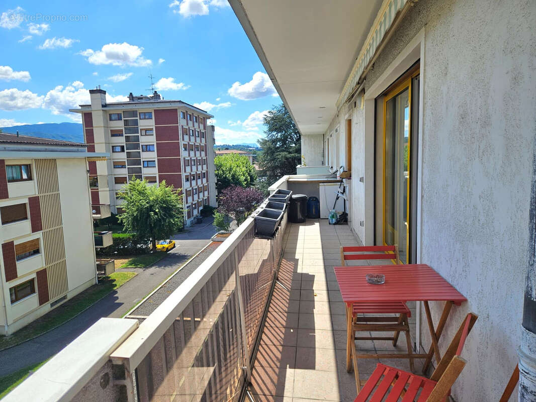 Appartement à MEYTHET