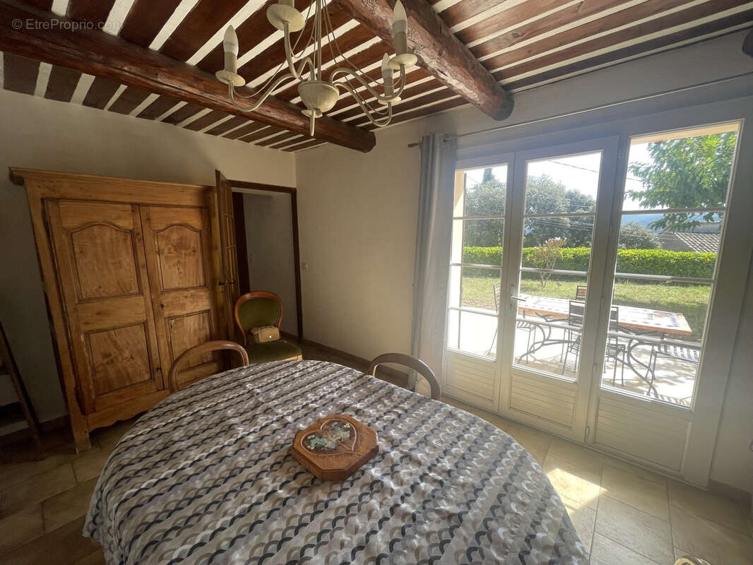 Maison à VAISON-LA-ROMAINE