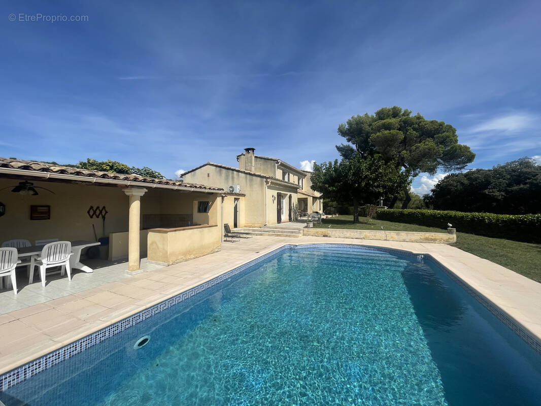 Maison à VAISON-LA-ROMAINE