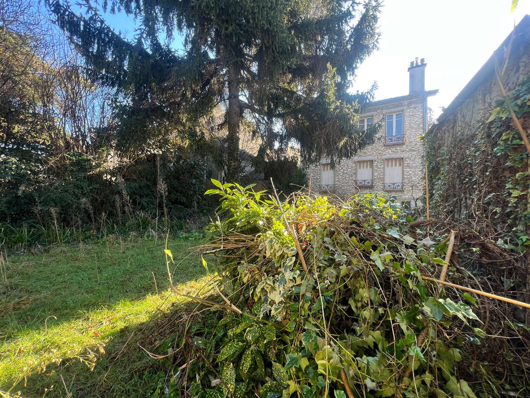 Maison à CHAMPIGNY-SUR-MARNE
