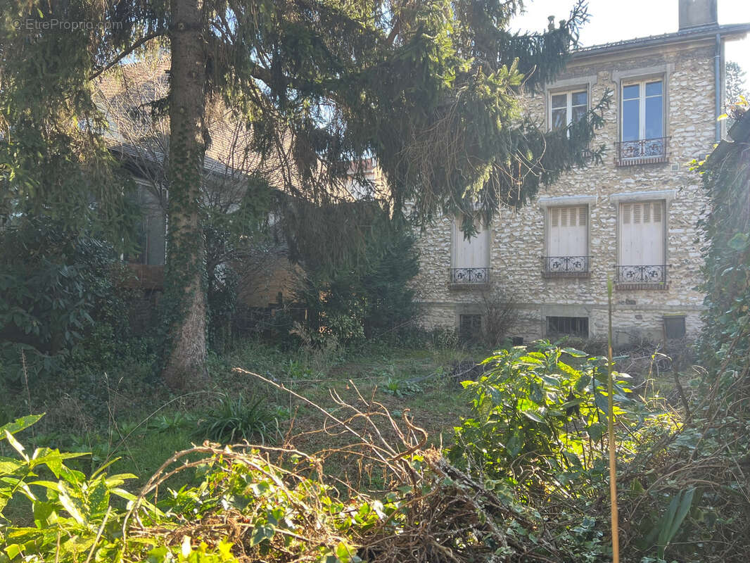 Maison à CHAMPIGNY-SUR-MARNE