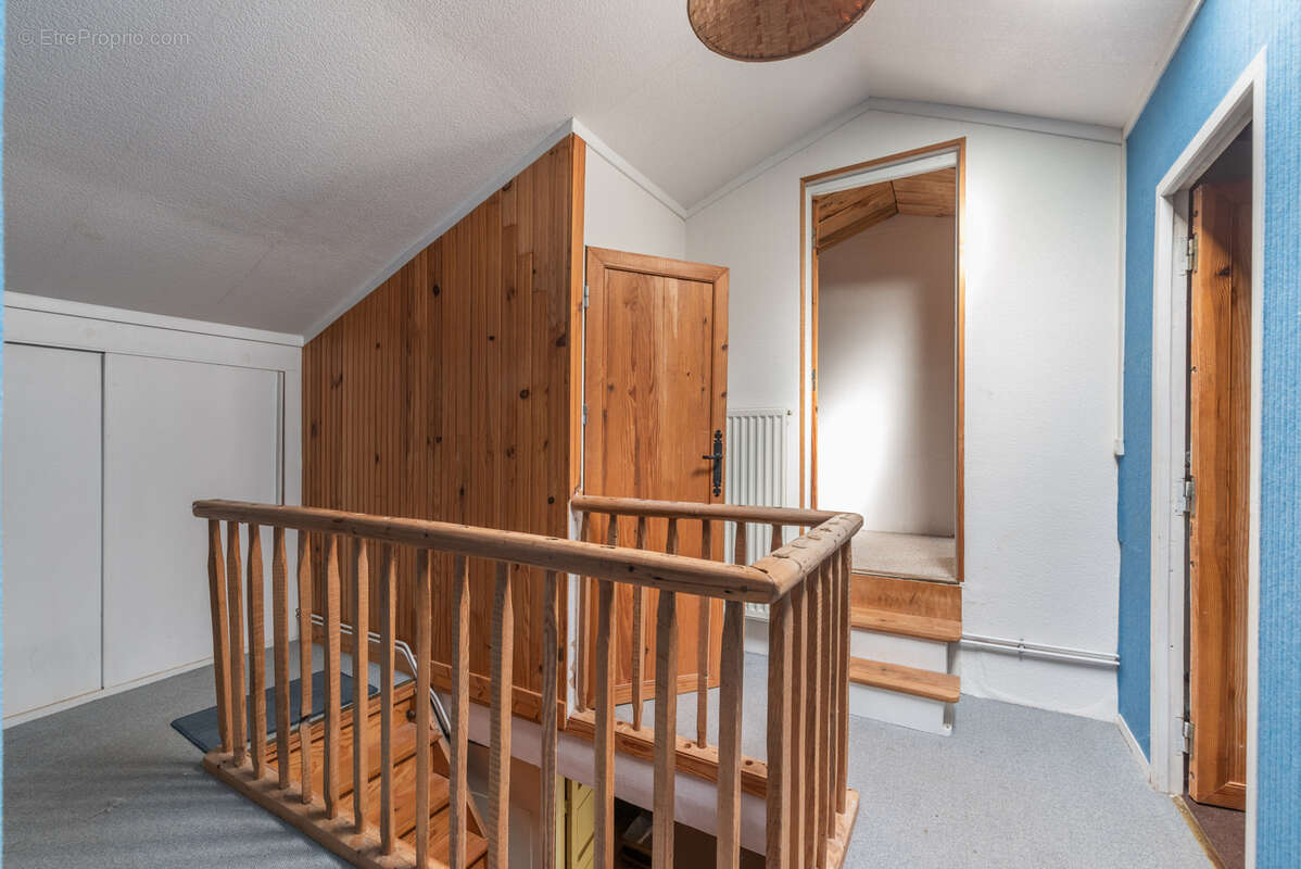 Maison à SIAUGUES-SAINTE-MARIE