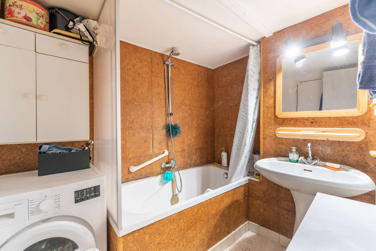 Maison à SIAUGUES-SAINTE-MARIE