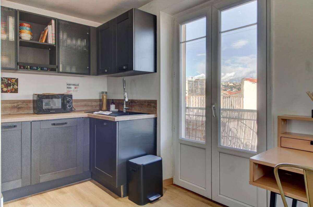 Maison à SAINT-LAURENT-DU-VAR