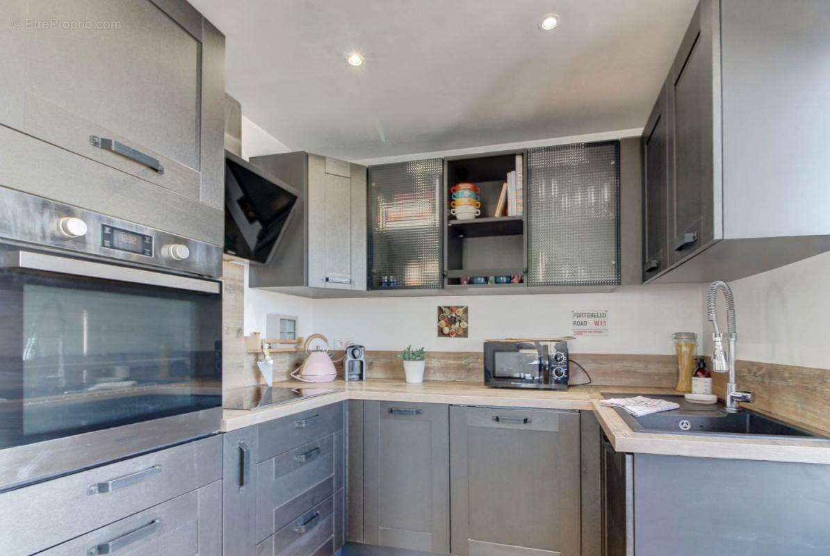 Maison à SAINT-LAURENT-DU-VAR