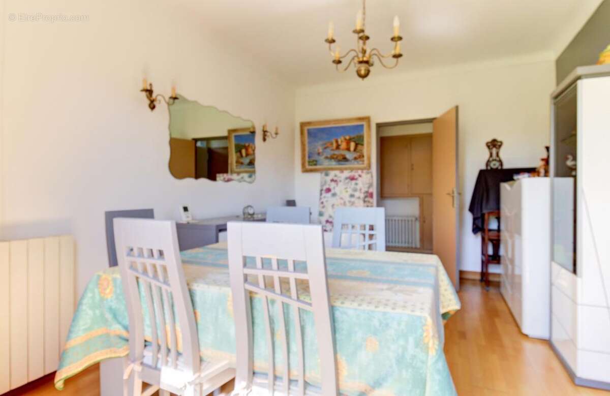 Maison à ROQUEBILLIERE