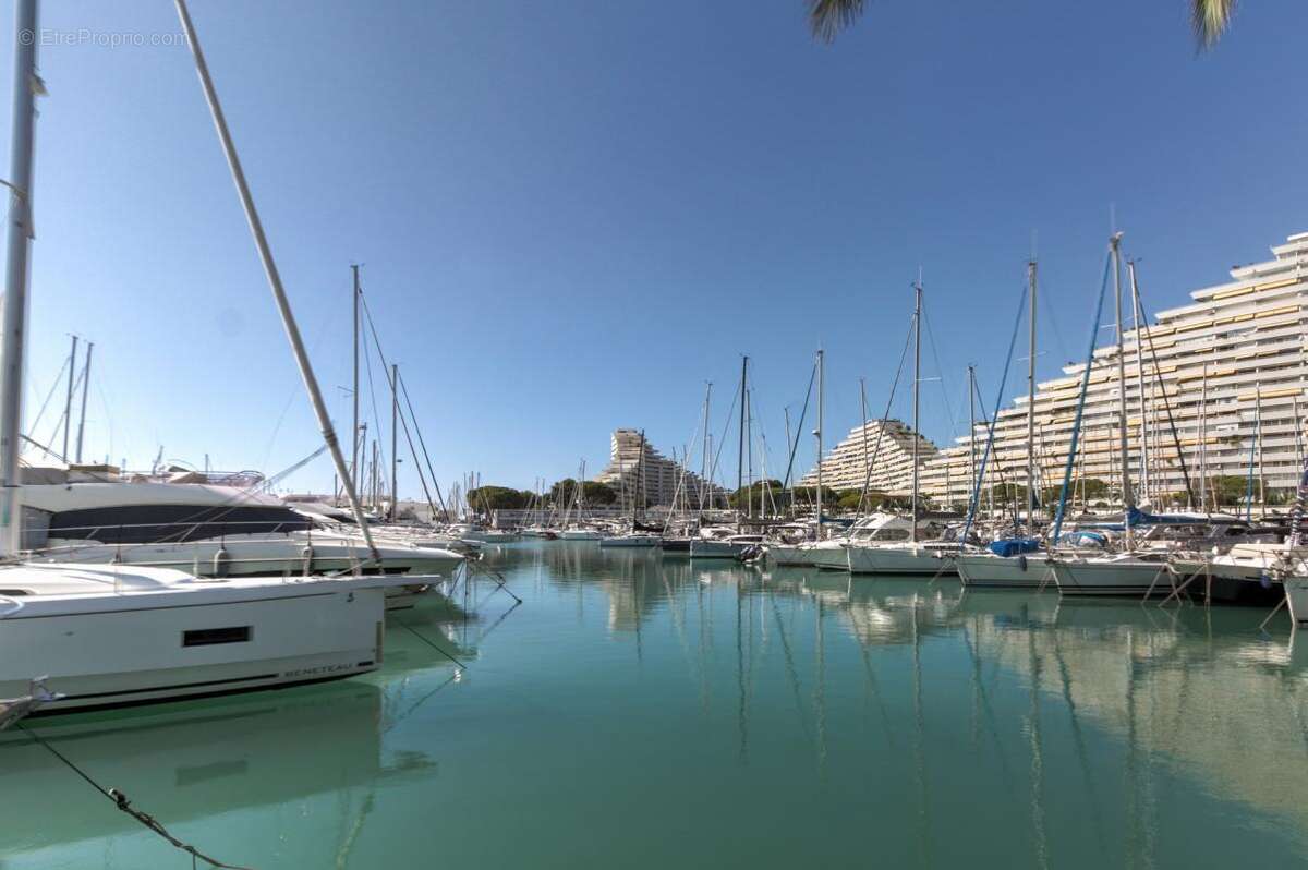 Appartement à VILLENEUVE-LOUBET