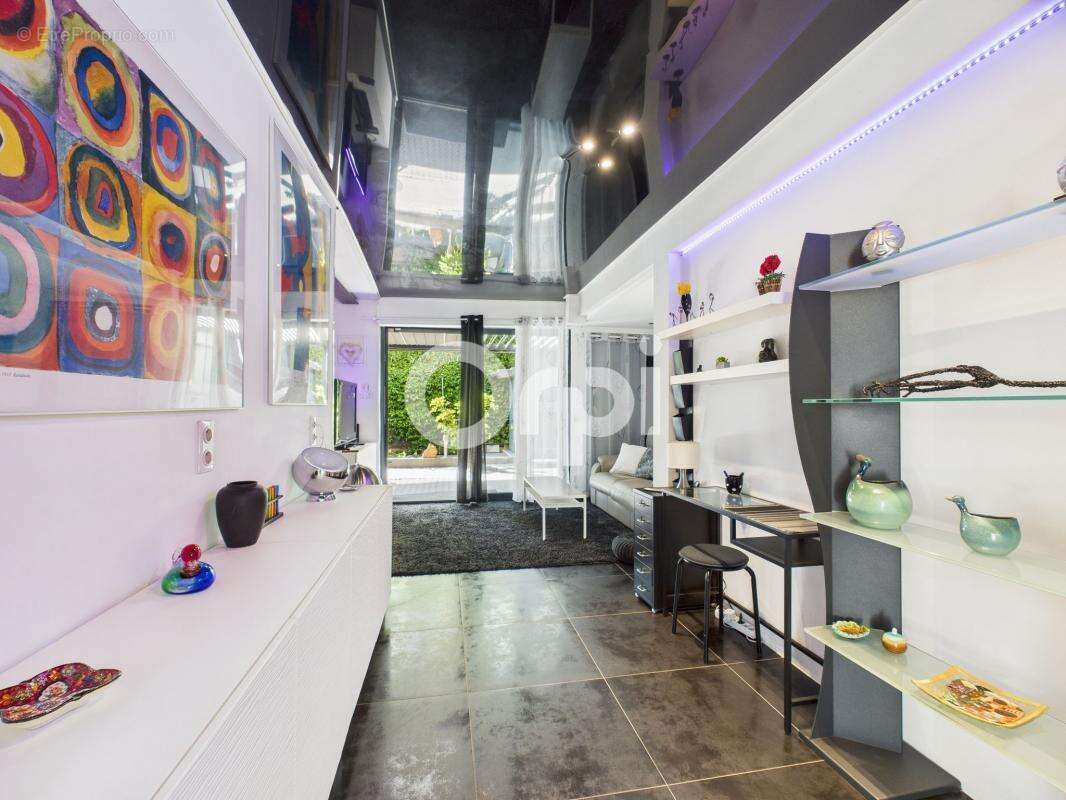 Maison à MANDELIEU-LA-NAPOULE