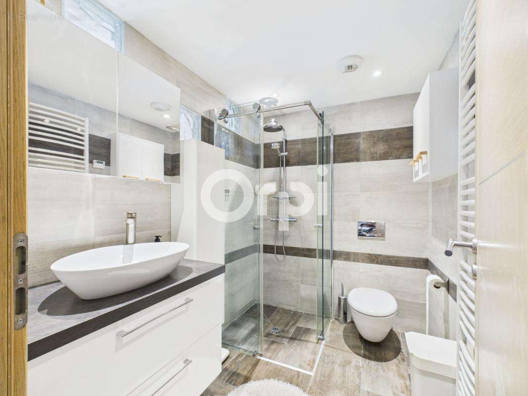 Maison à MANDELIEU-LA-NAPOULE