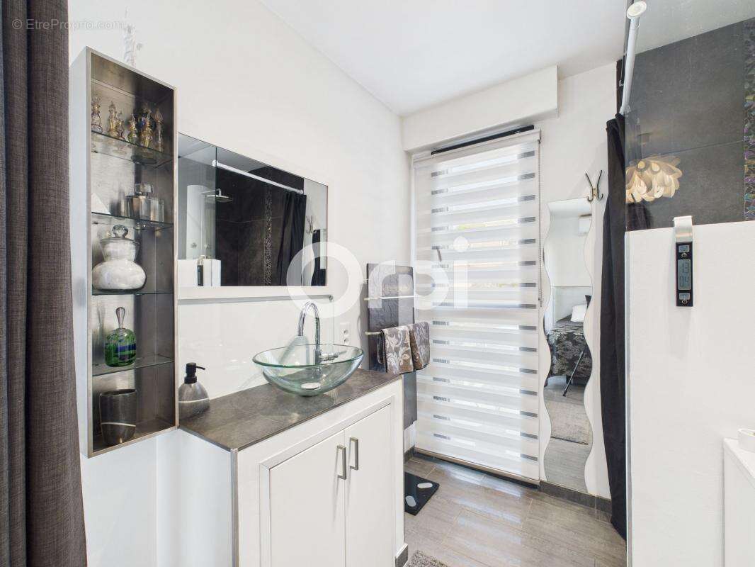 Maison à MANDELIEU-LA-NAPOULE