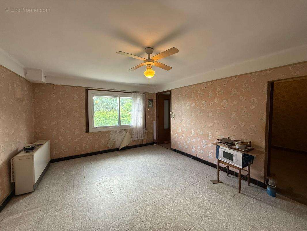 Maison à LABLACHERE