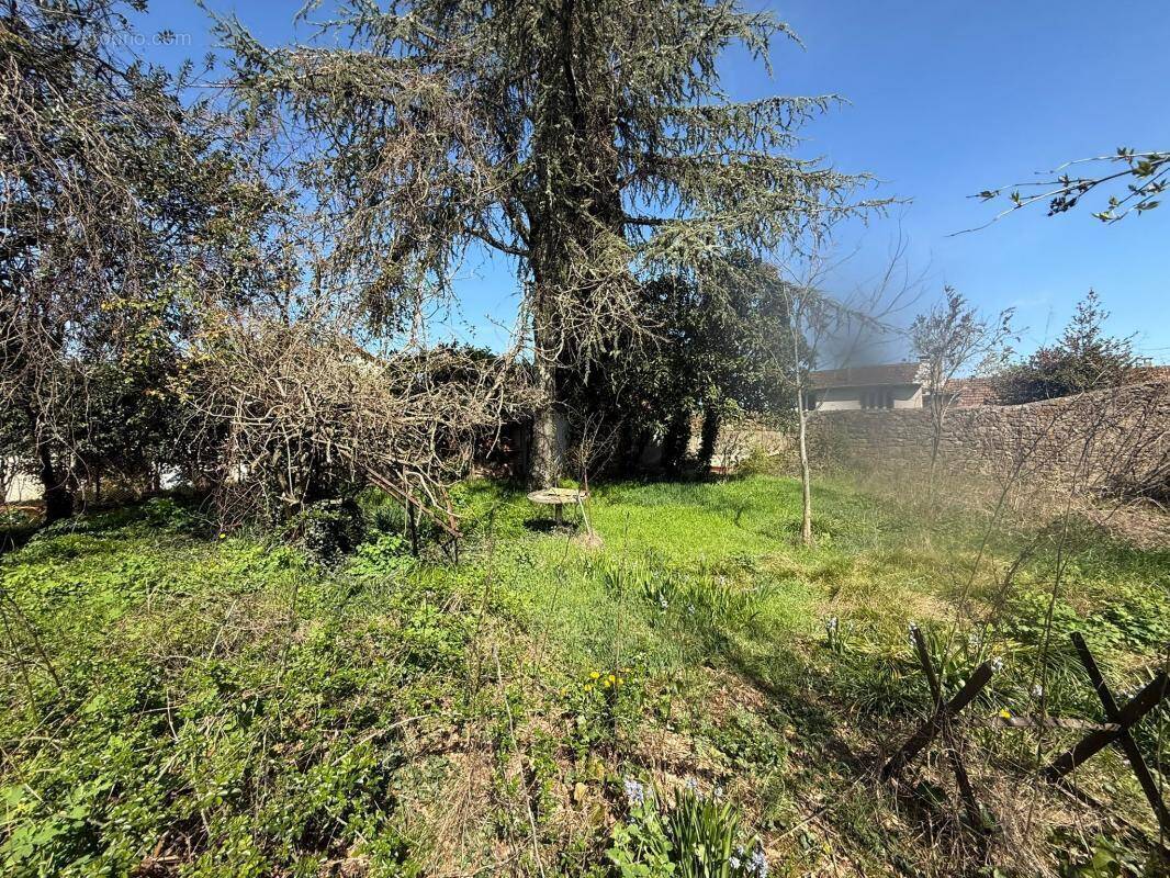 Maison à LABLACHERE