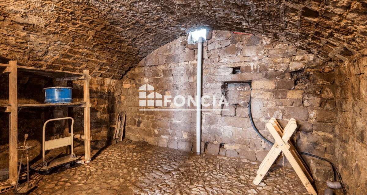 Maison à MARCILLAC-VALLON