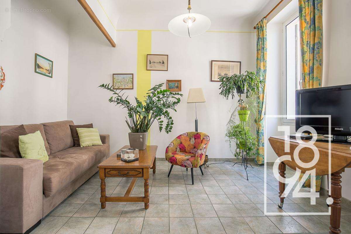 Appartement à MARSEILLE-8E