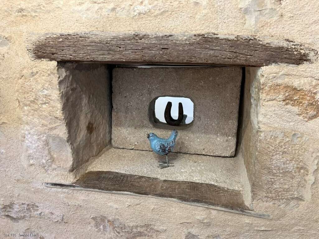 Maison à NANTEUIL-EN-VALLEE