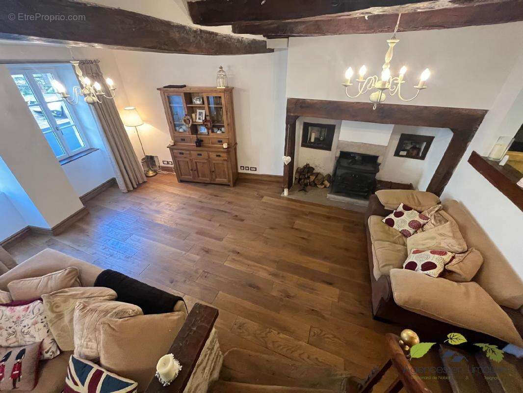 Maison à CHAMBOULIVE