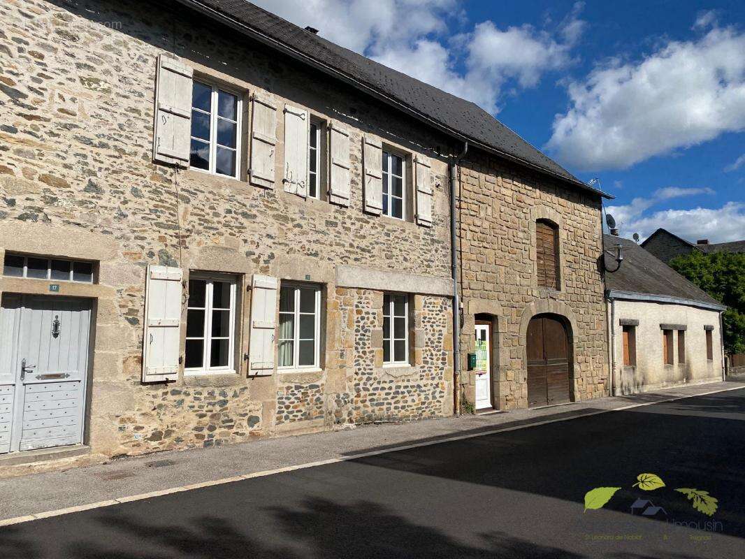 Maison à CHAMBOULIVE