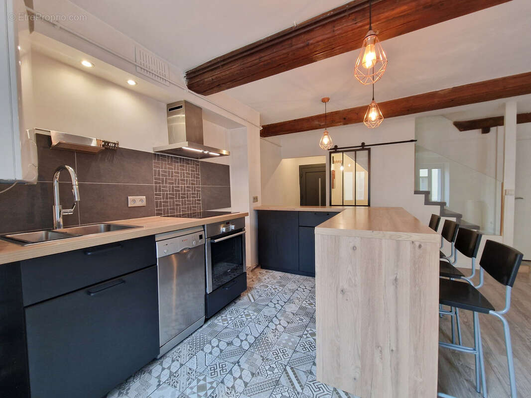 Appartement à COUZON-AU-MONT-D&#039;OR