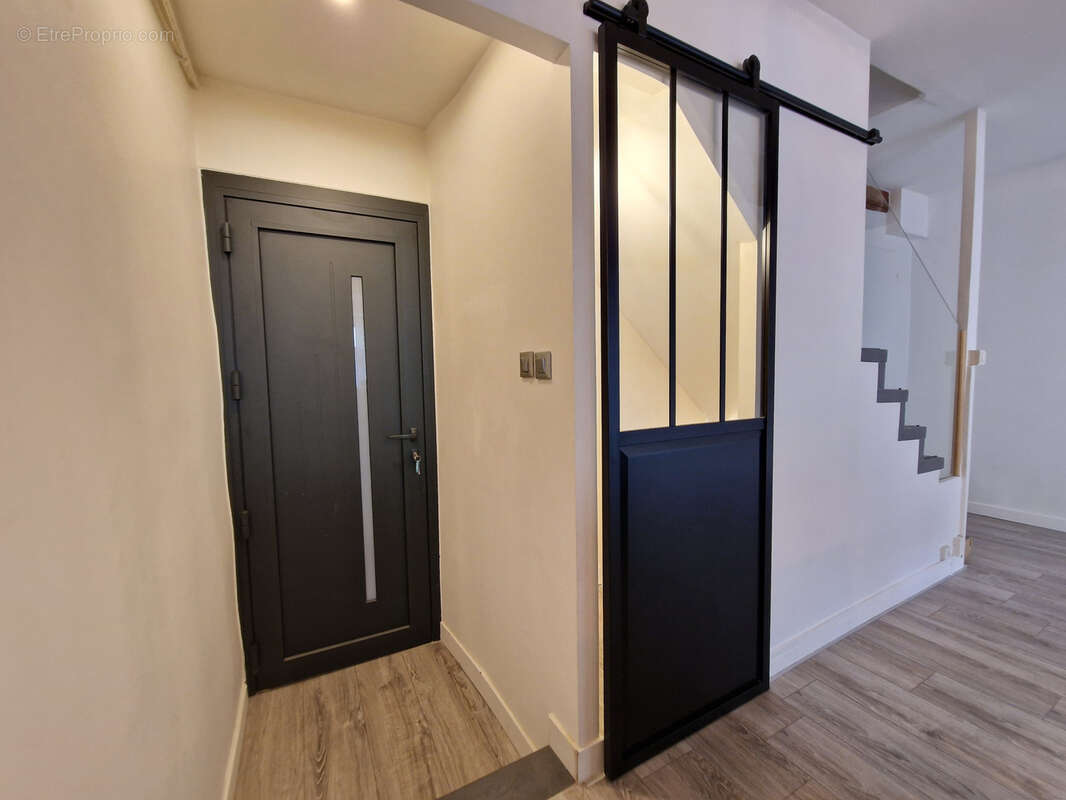 Appartement à COUZON-AU-MONT-D&#039;OR