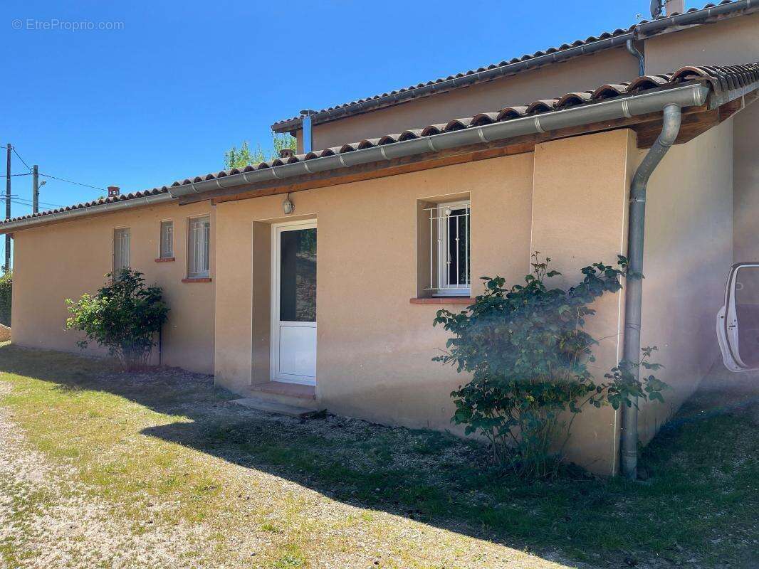 Maison à SAINT-SULPICE-SUR-LEZE
