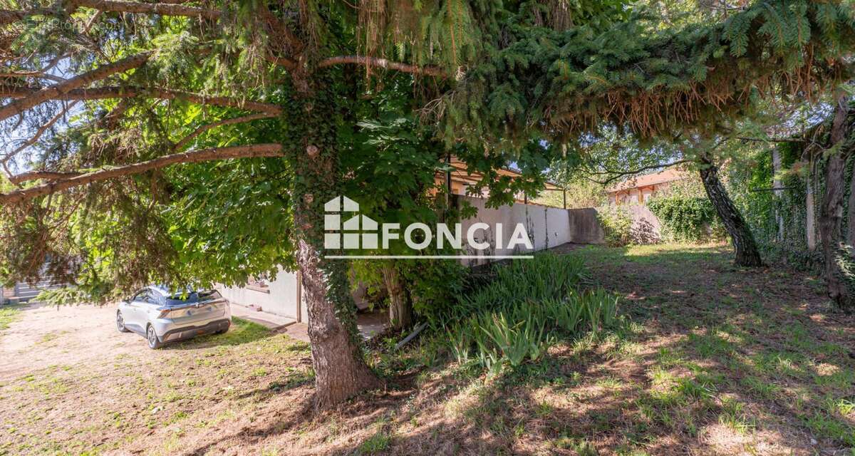 Maison à LE PEAGE-DE-ROUSSILLON